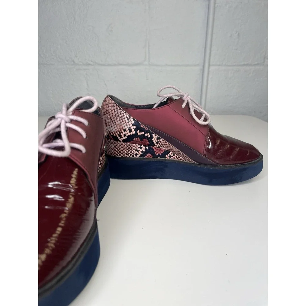 United Nude Spark Derby Burgundy Platform Oxford Womens 37 / US 6.5 Snake Print‎